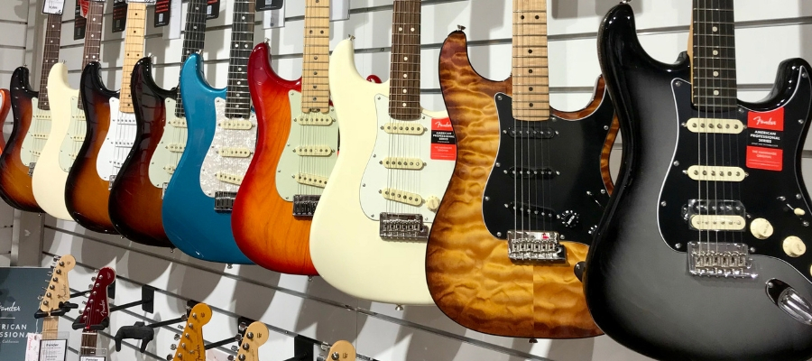 Fender-stratocaster-900x400